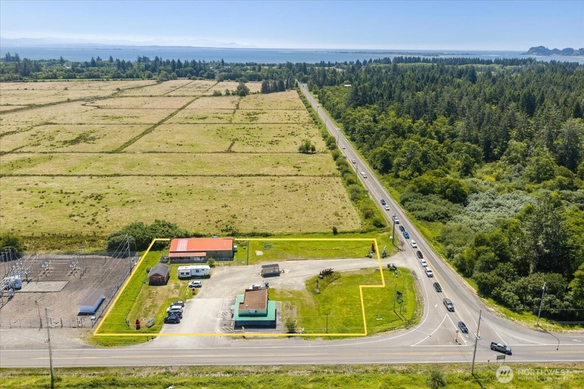 2546 State Route 101 Property Photo 1