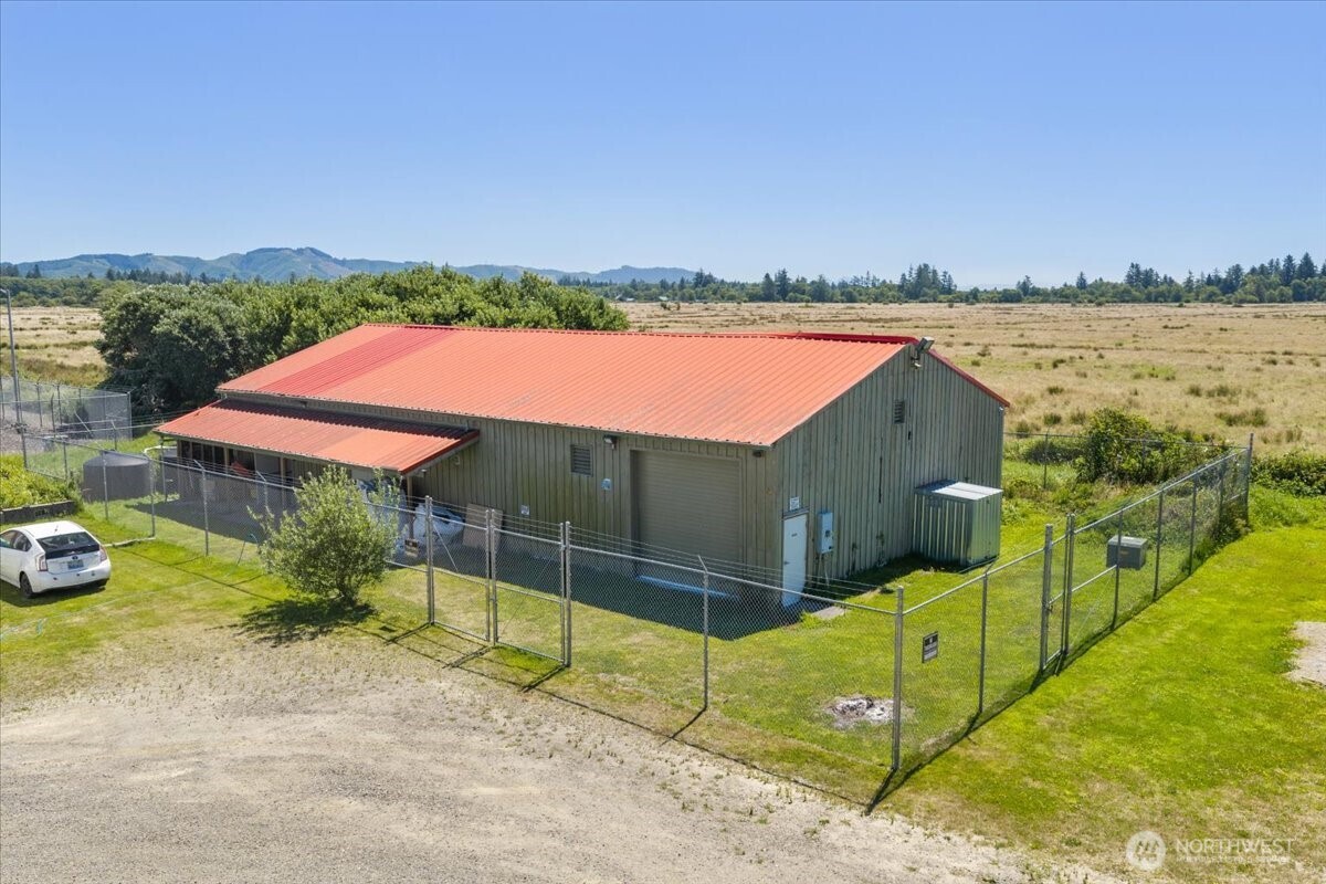 2546 State Route 101 Property Photo 9