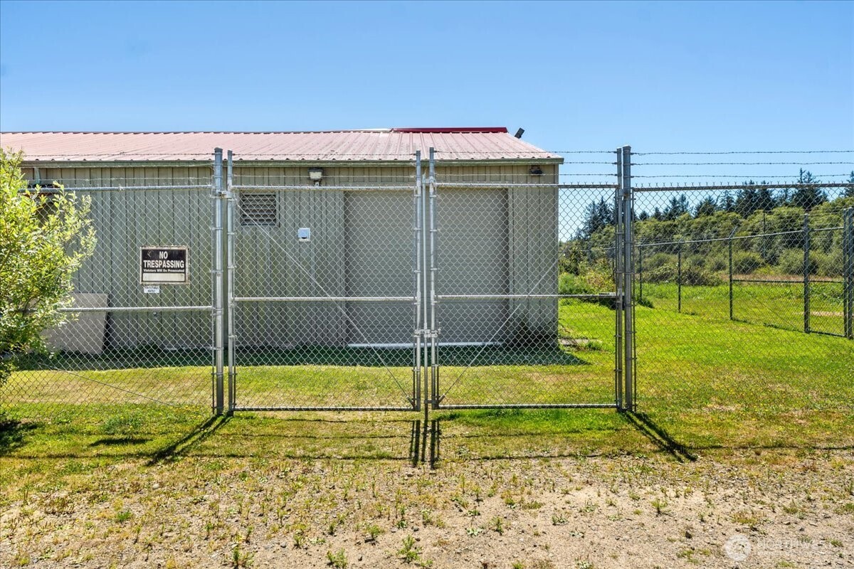 2546 State Route 101 Property Photo 10