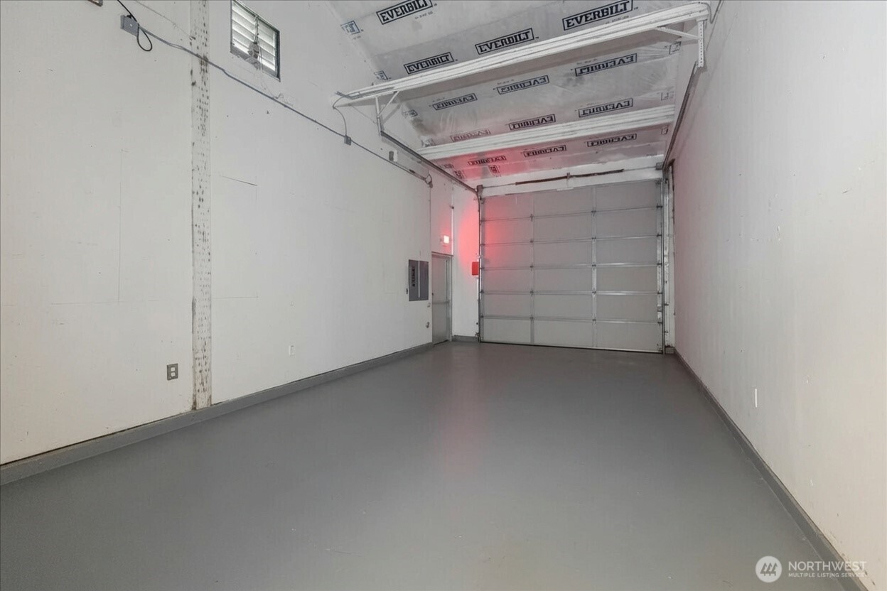 2546 State Route 101 Property Photo 15