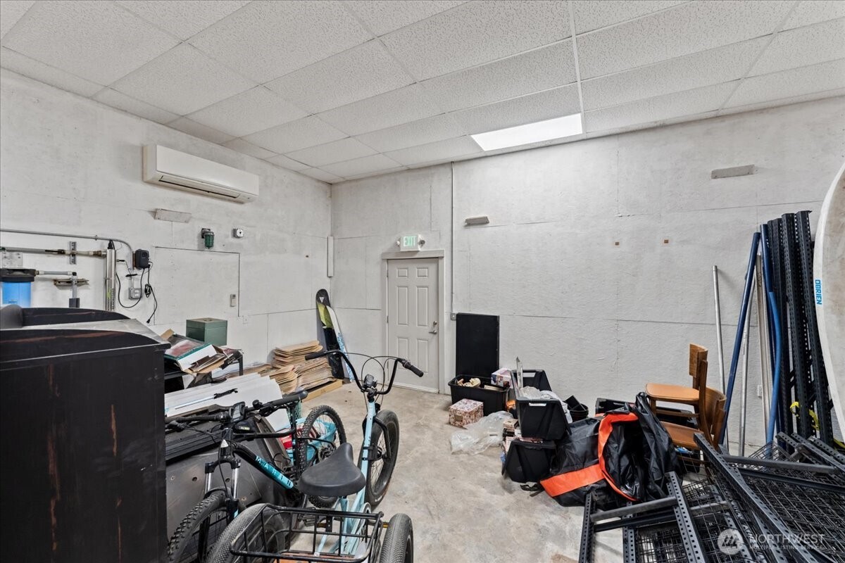 2546 State Route 101 Property Photo 25