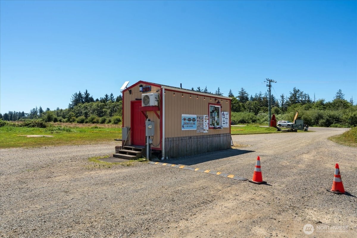 2546 State Route 101 Property Photo 29