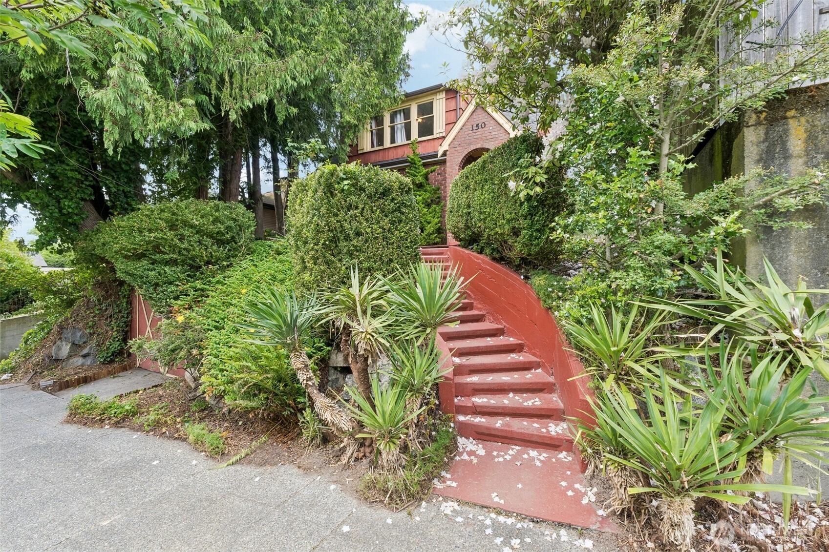 150 Nw 84th Street Property Photo 2