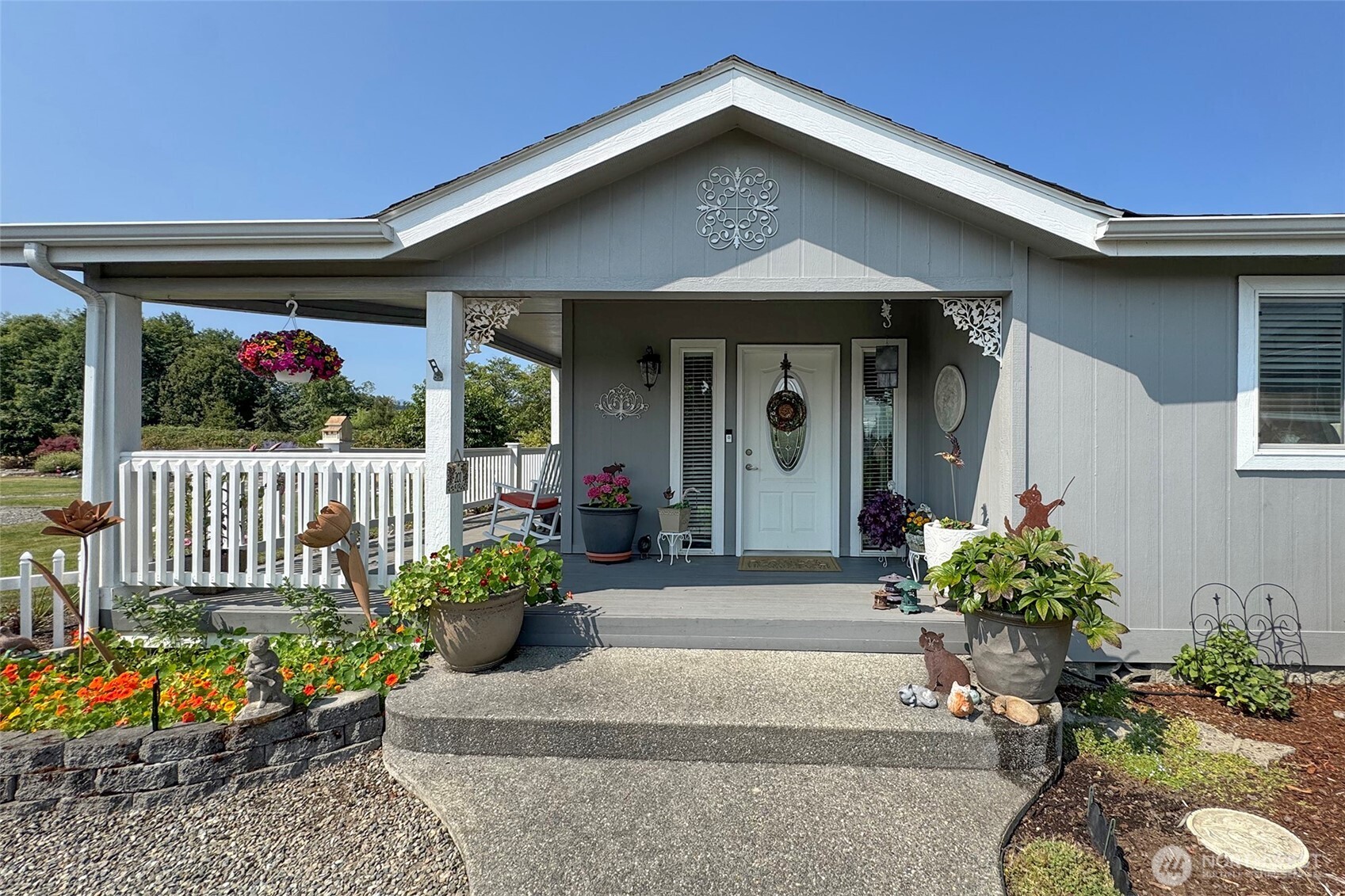201 Winterhawk Street Property Photo 7