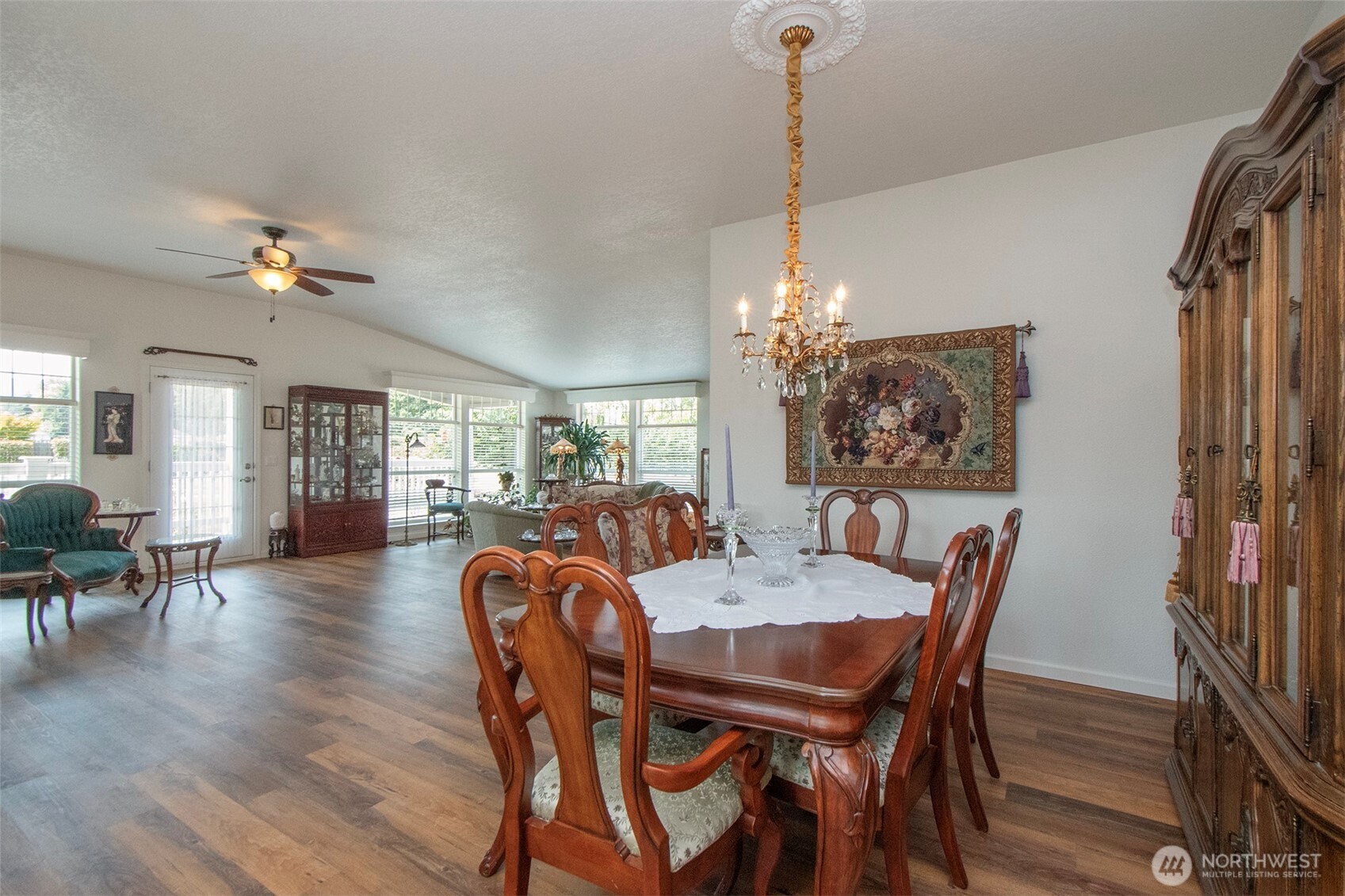 201 Winterhawk Street Property Photo 14