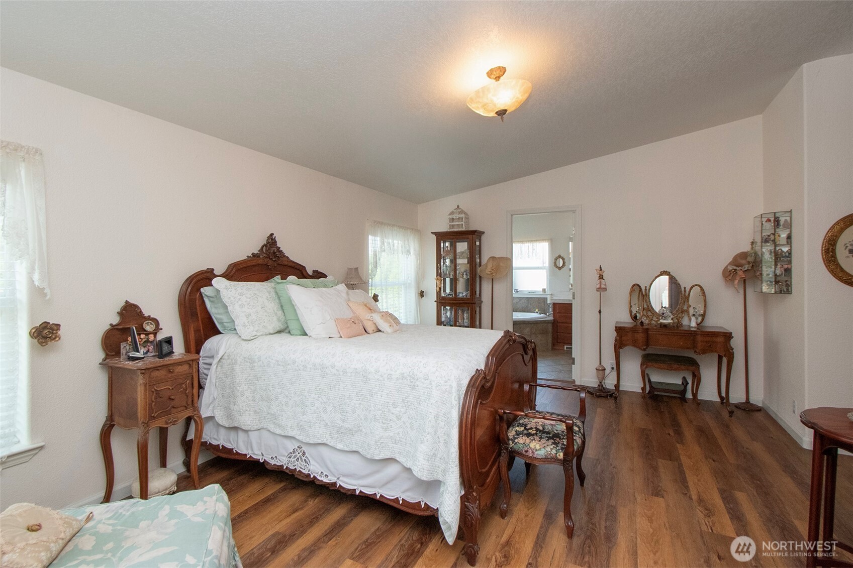 201 Winterhawk Street Property Photo 27