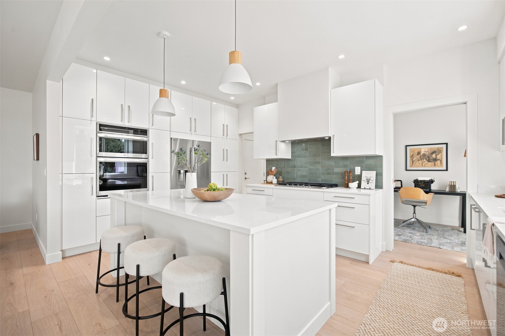 1351 Leighton Street Property Photo 10