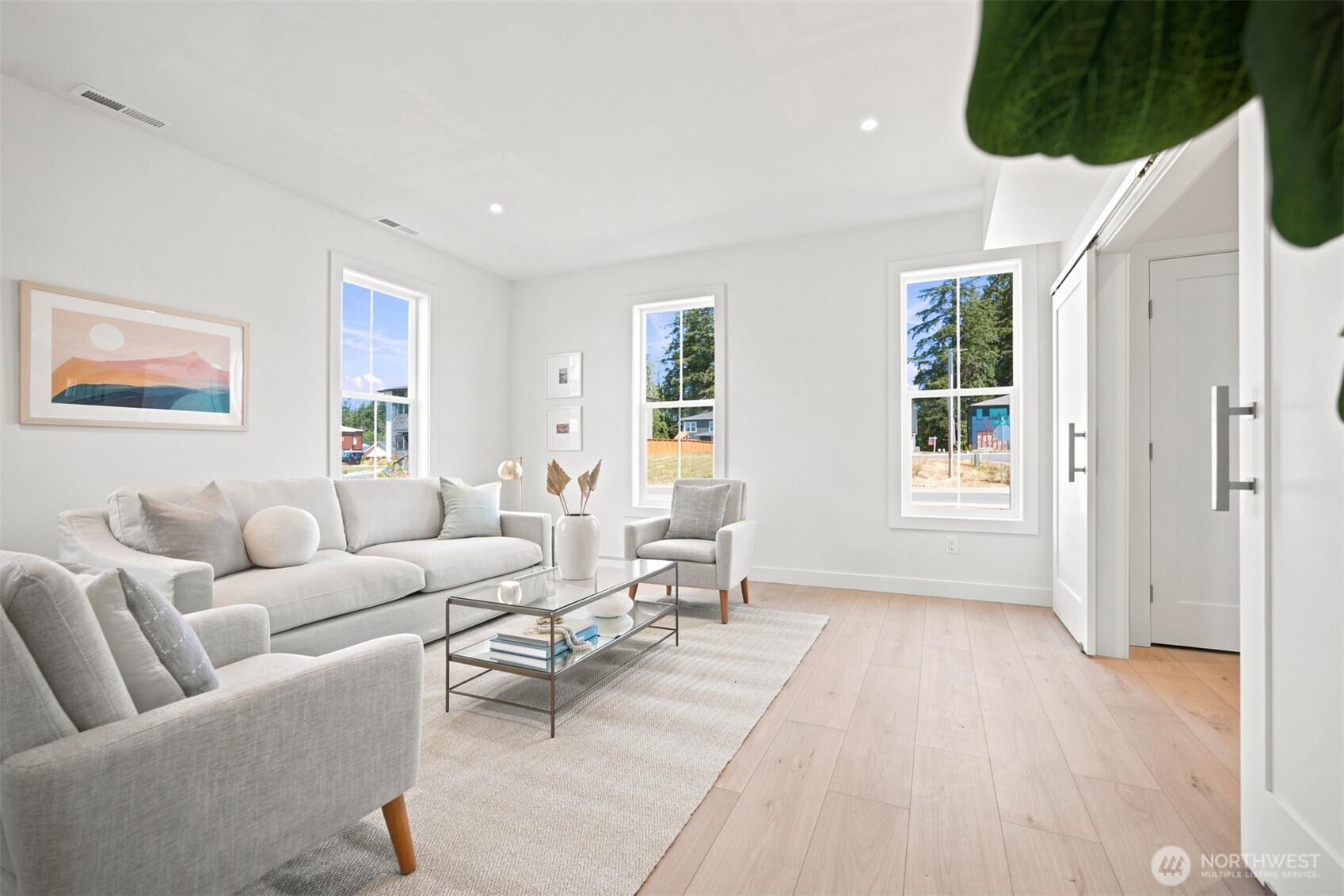 1351 Leighton Street Property Photo 16