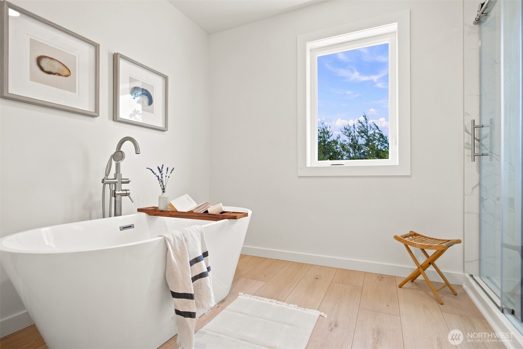 1351 Leighton Street Property Photo 25