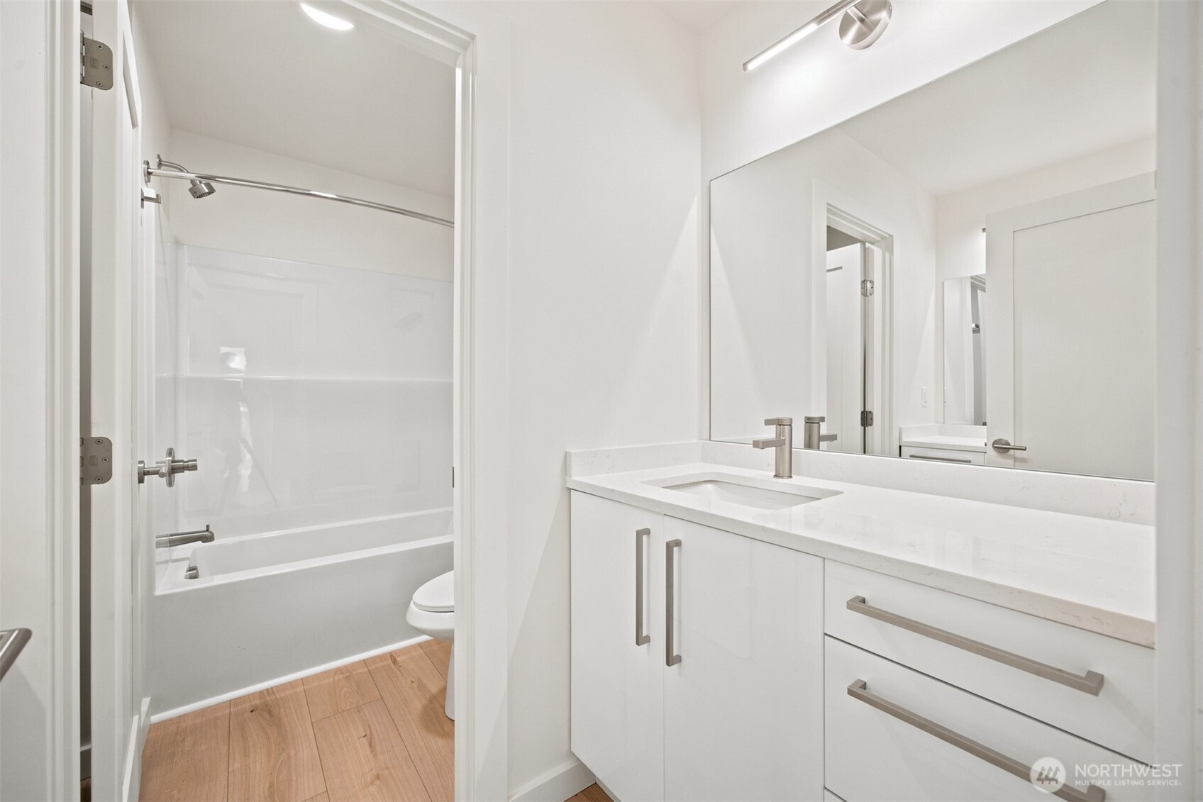 1351 Leighton Street Property Photo 32