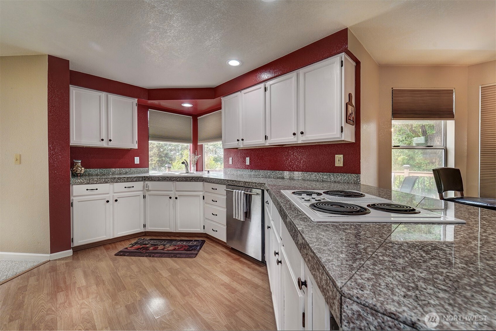 1596 Nw Duesenberg Court Property Photo 13