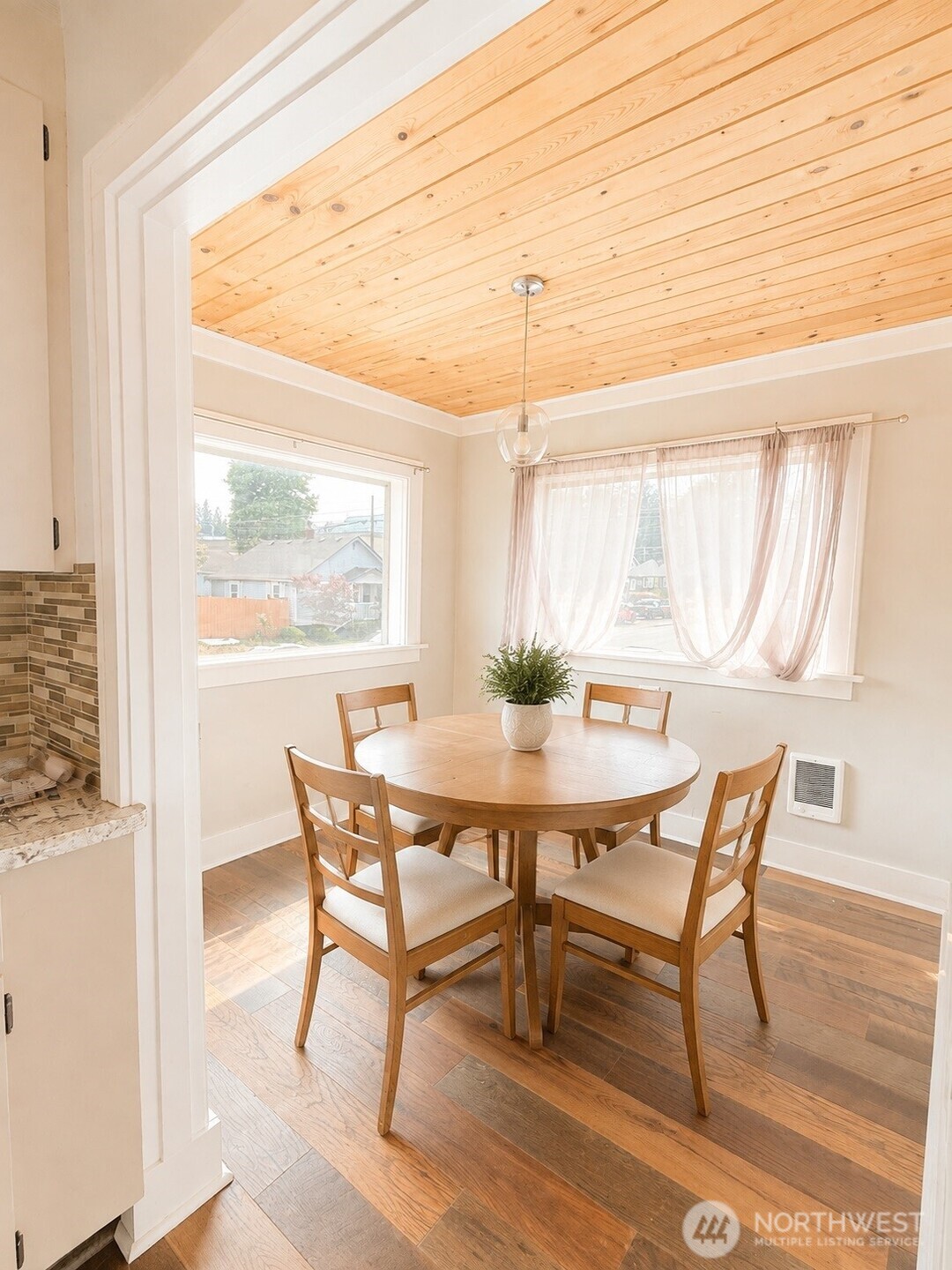 3528 Hoyt Avenue Property Photo 8