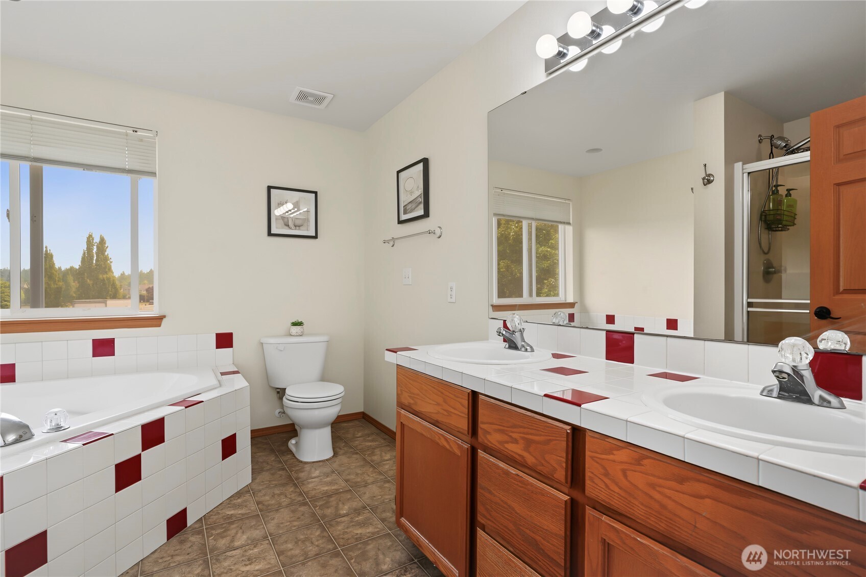 17707 25th Avenue Ct Property Photo 17