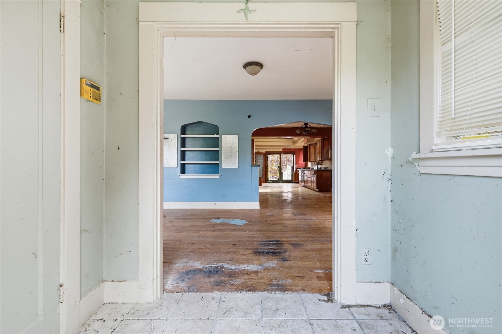 2511 Maple Street Property Photo 4