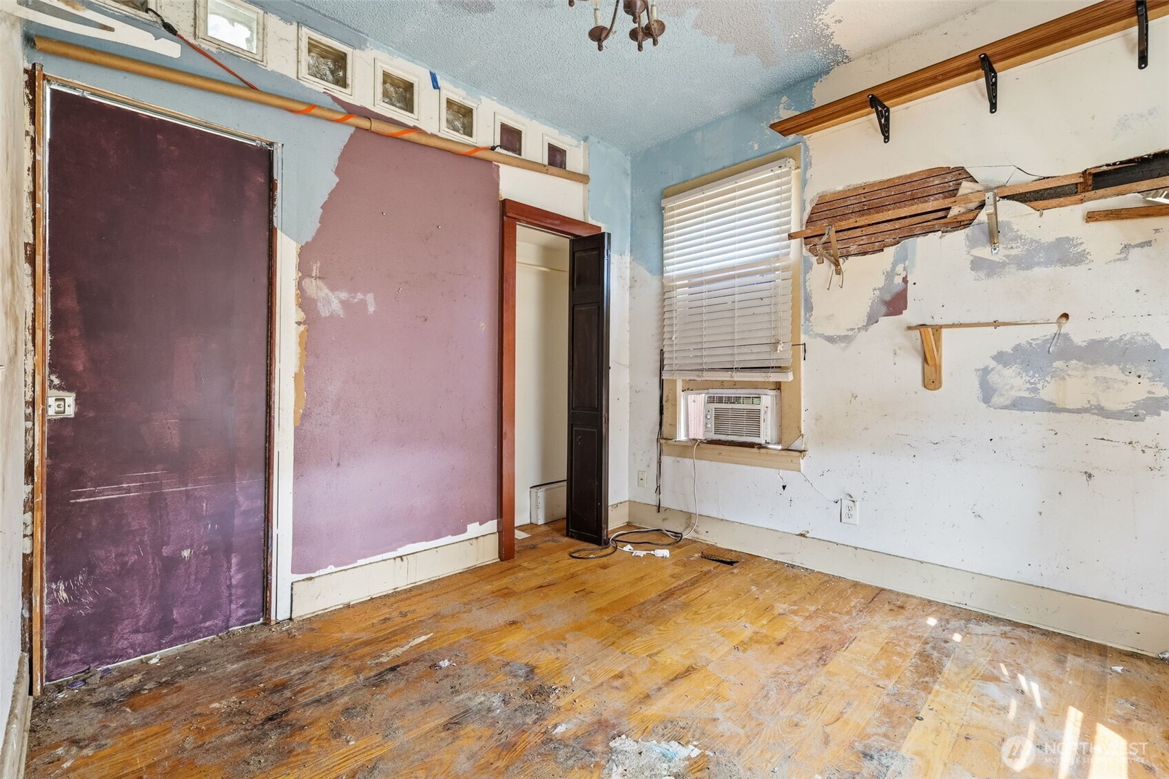 2511 Maple Street Property Photo 12