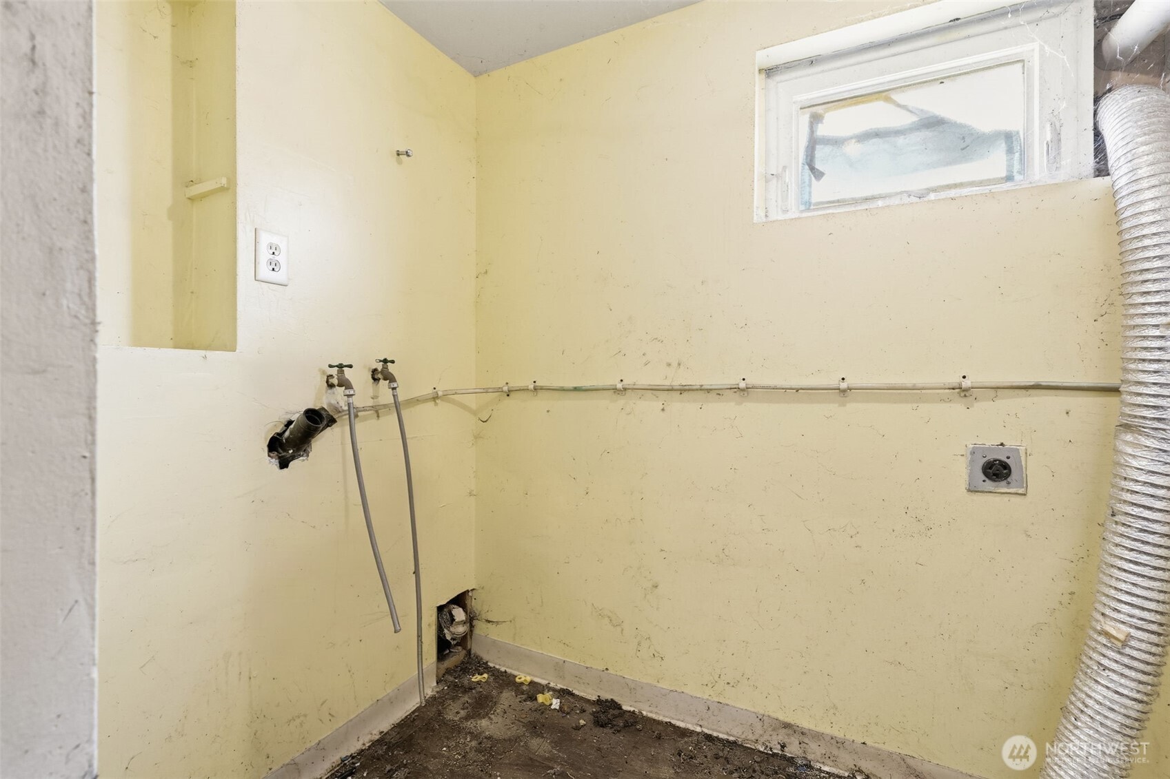 2511 Maple Street Property Photo 16