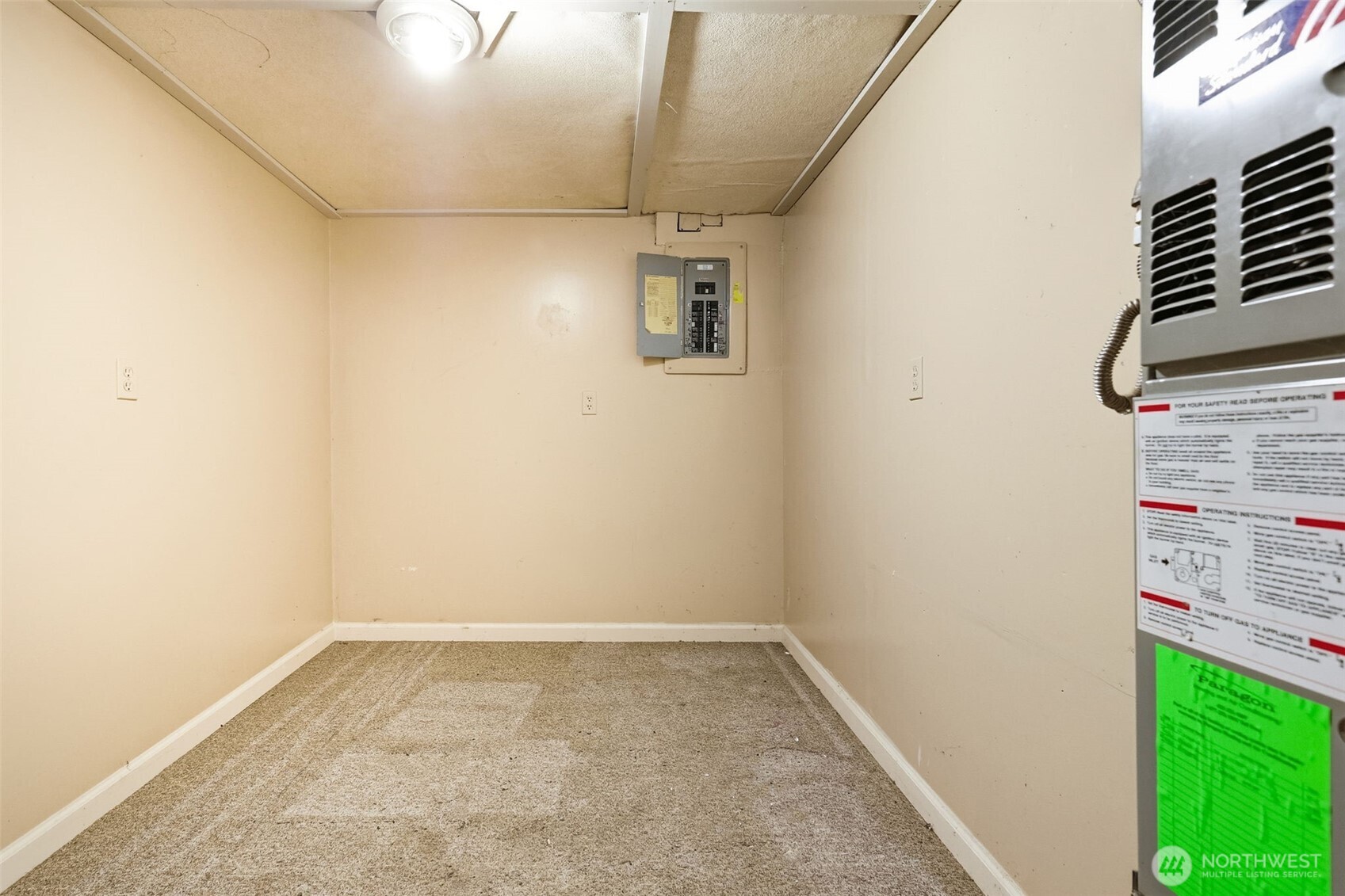 2511 Maple Street Property Photo 17