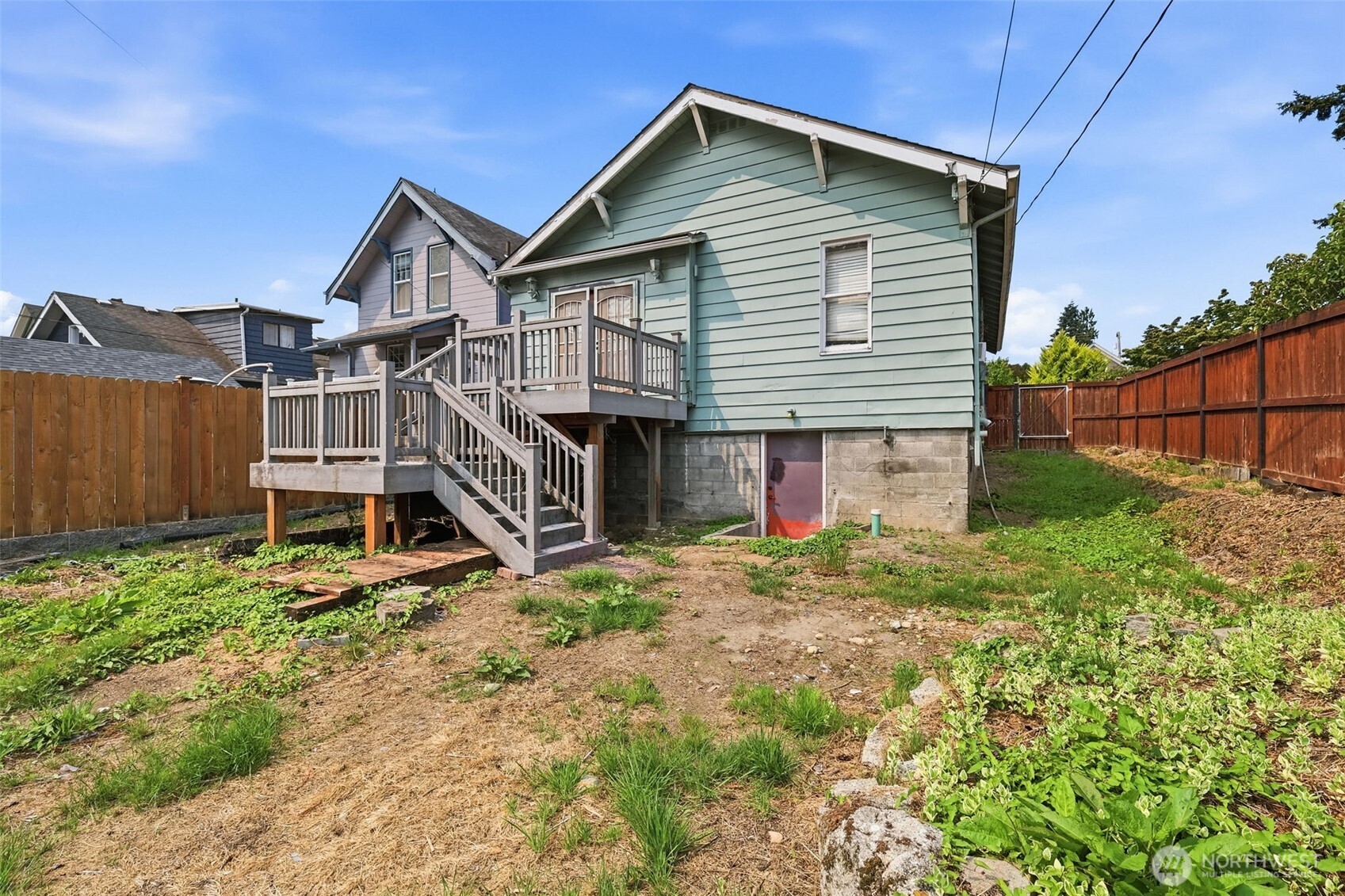 2511 Maple Street Property Photo 21