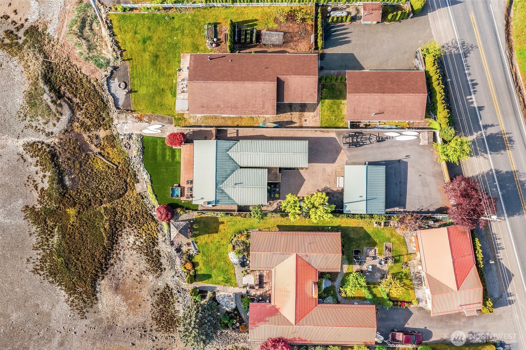 26190 N Highway 101 Property Photo 28