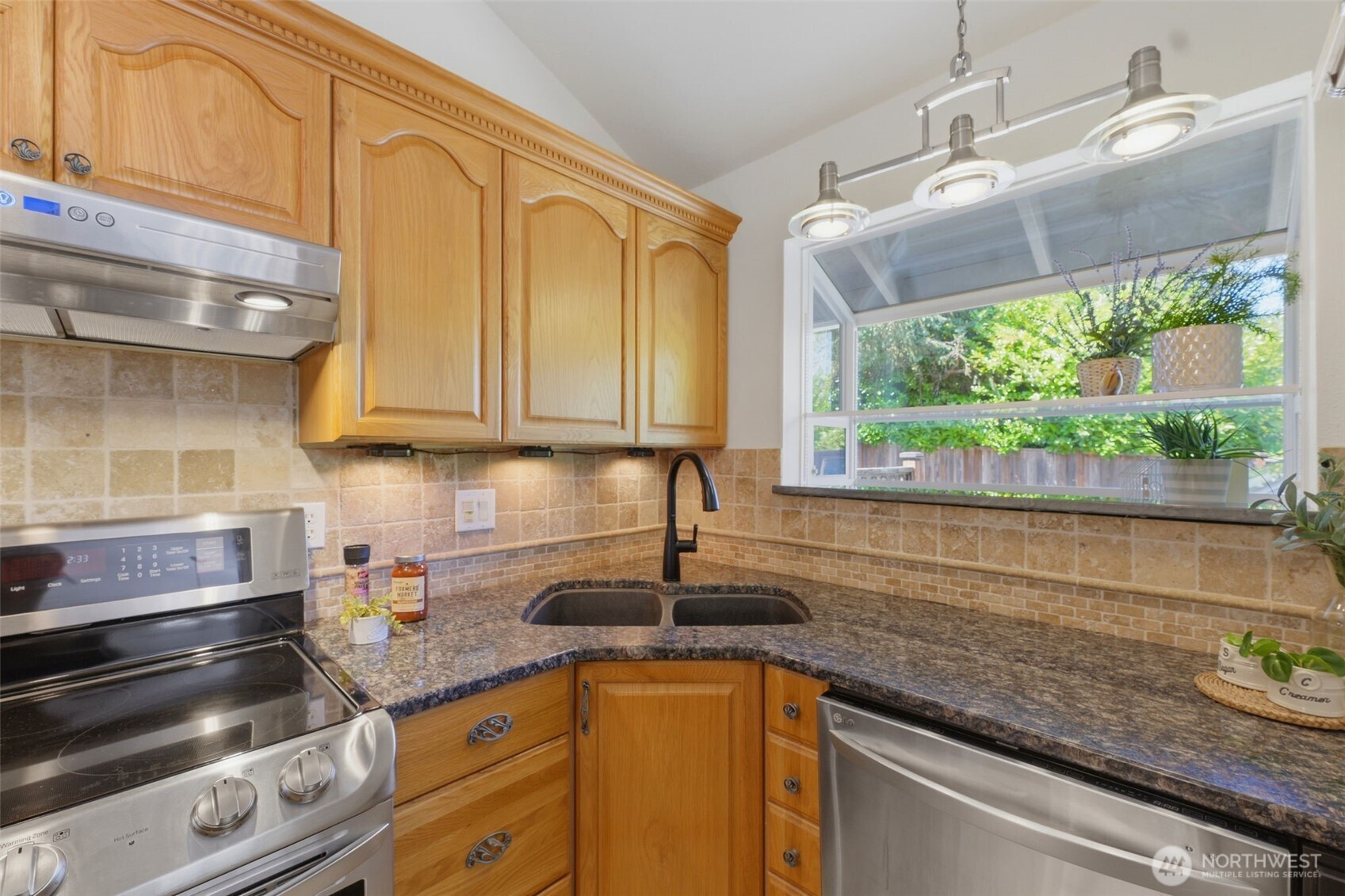 5204 65th Avenue Property Photo 14