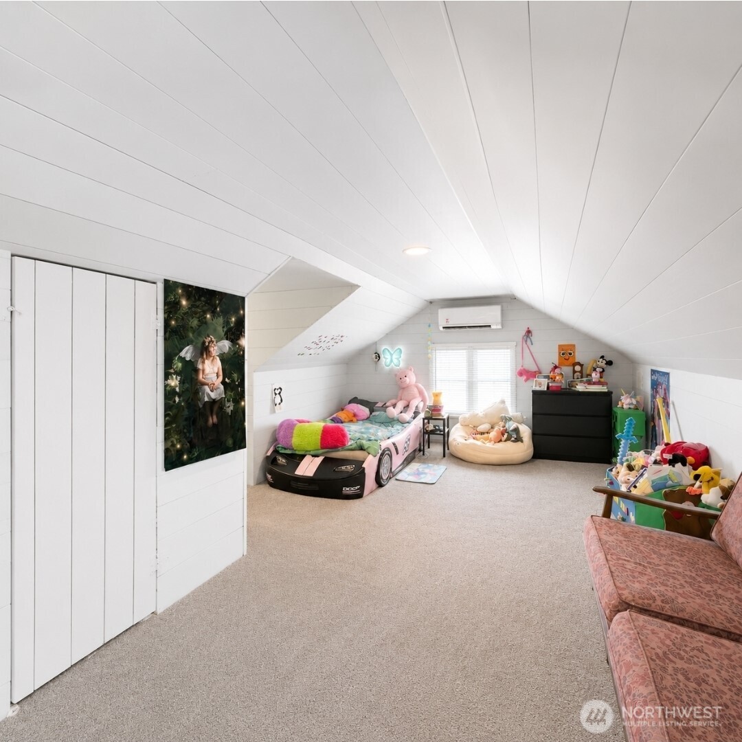 723 5th Avenue Property Photo 10
