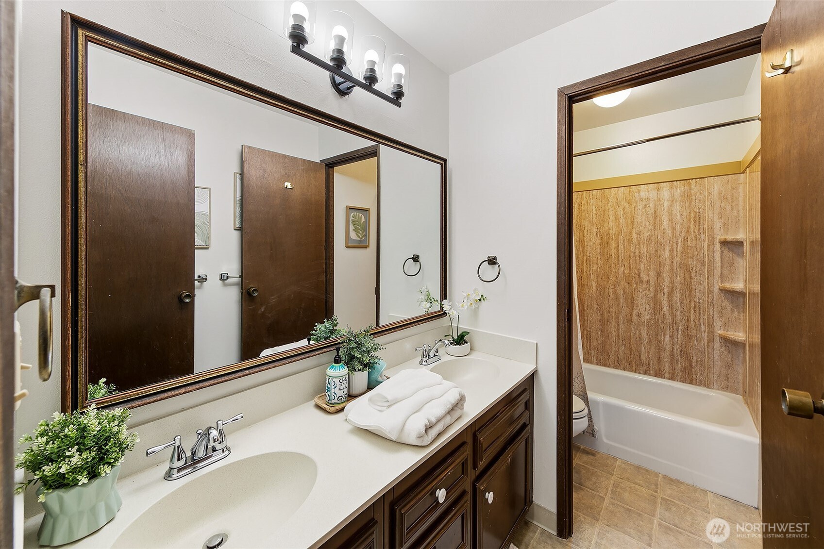 2221 Gilman Drive 303 Property Photo 16