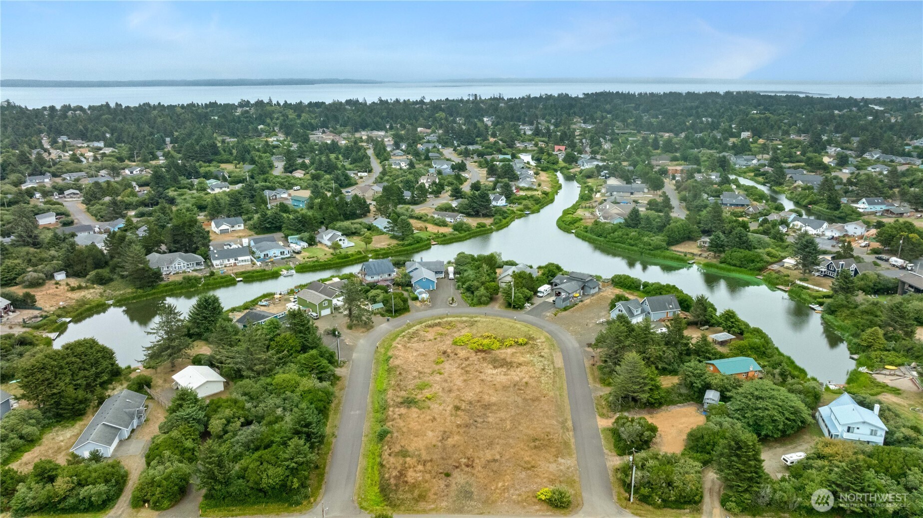 363 Geoduck Loop Property Photo 11