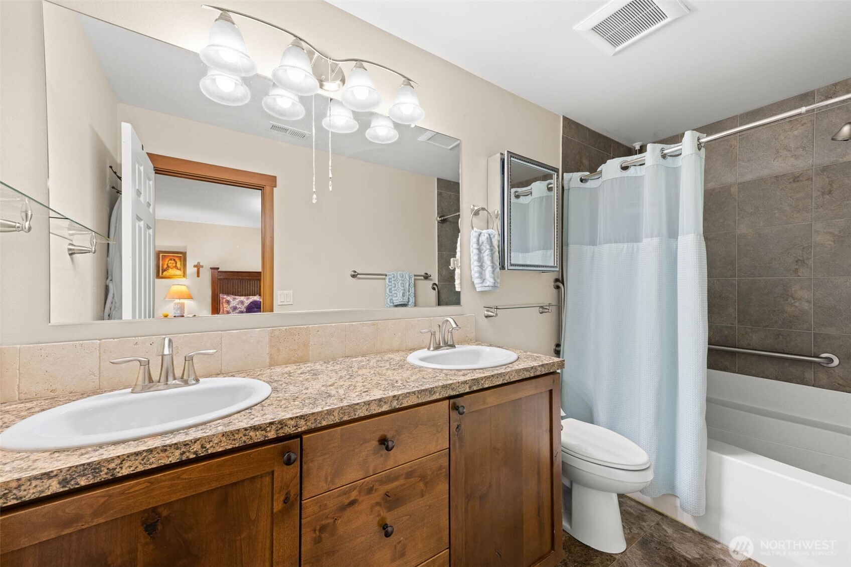 159 E Nantucket Road Property Photo 16