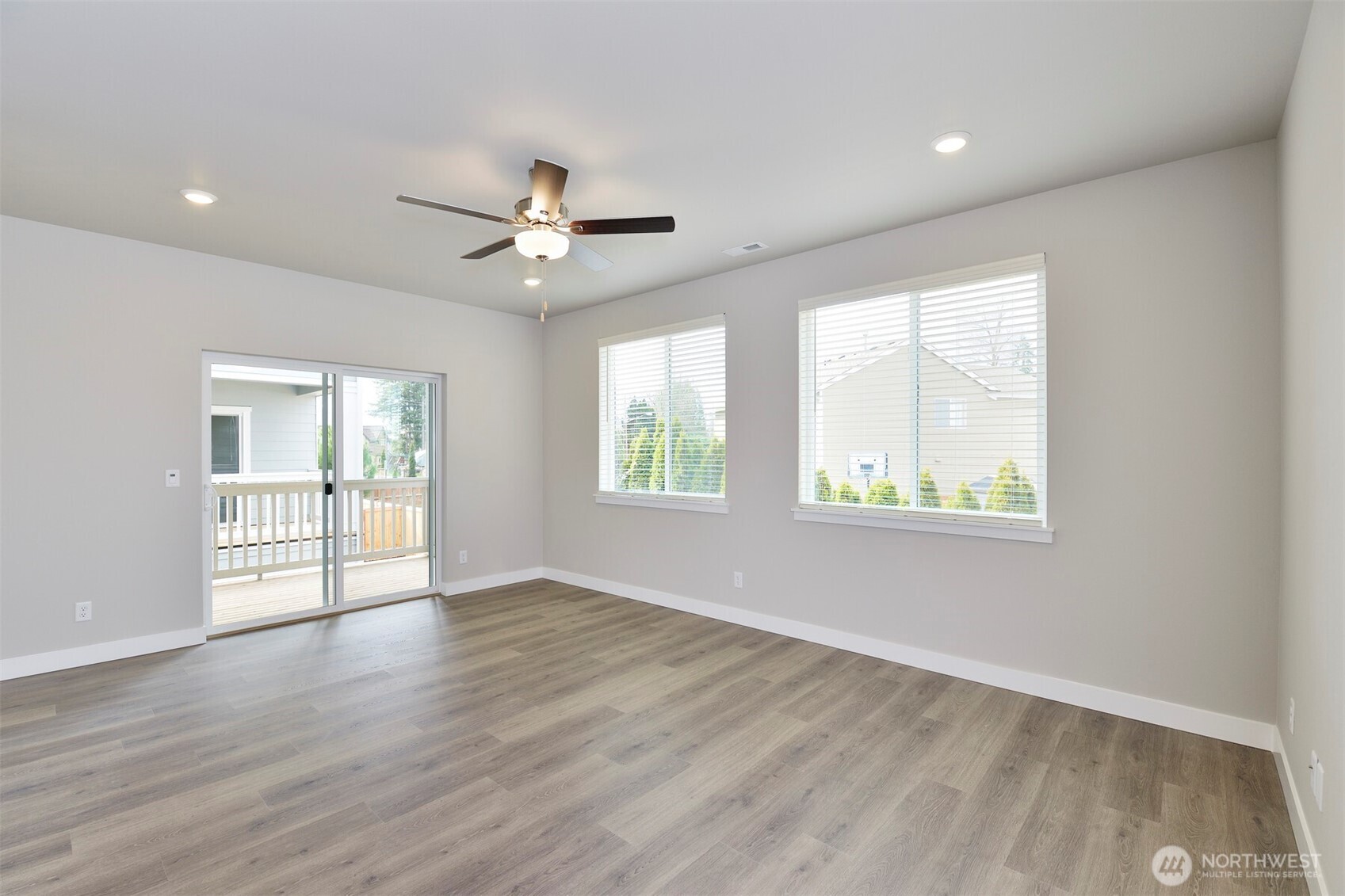 15124 87th Place Property Photo 7