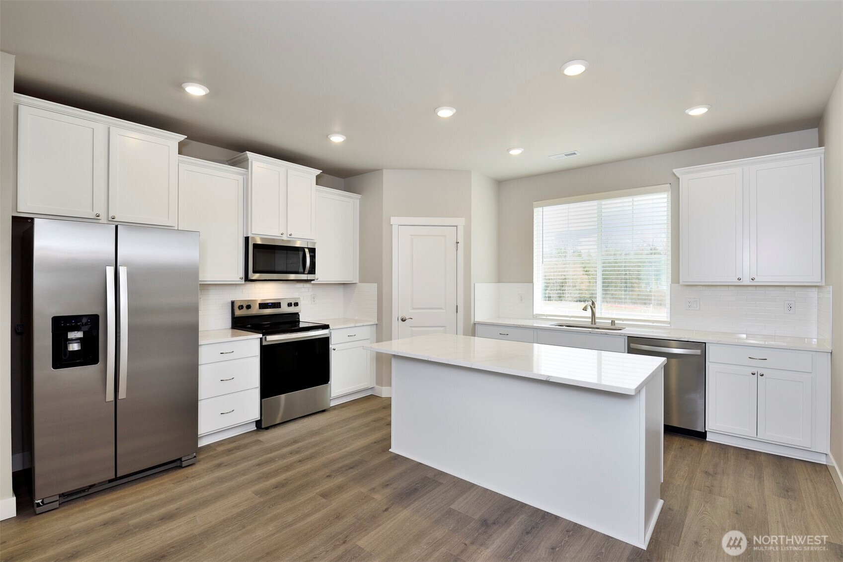 15124 87th Place Property Photo 8