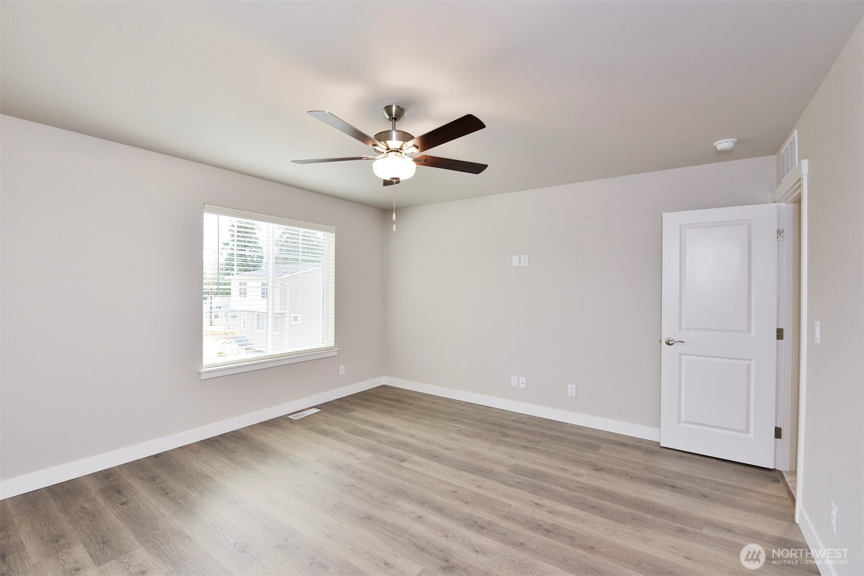 15124 87th Place Property Photo 10