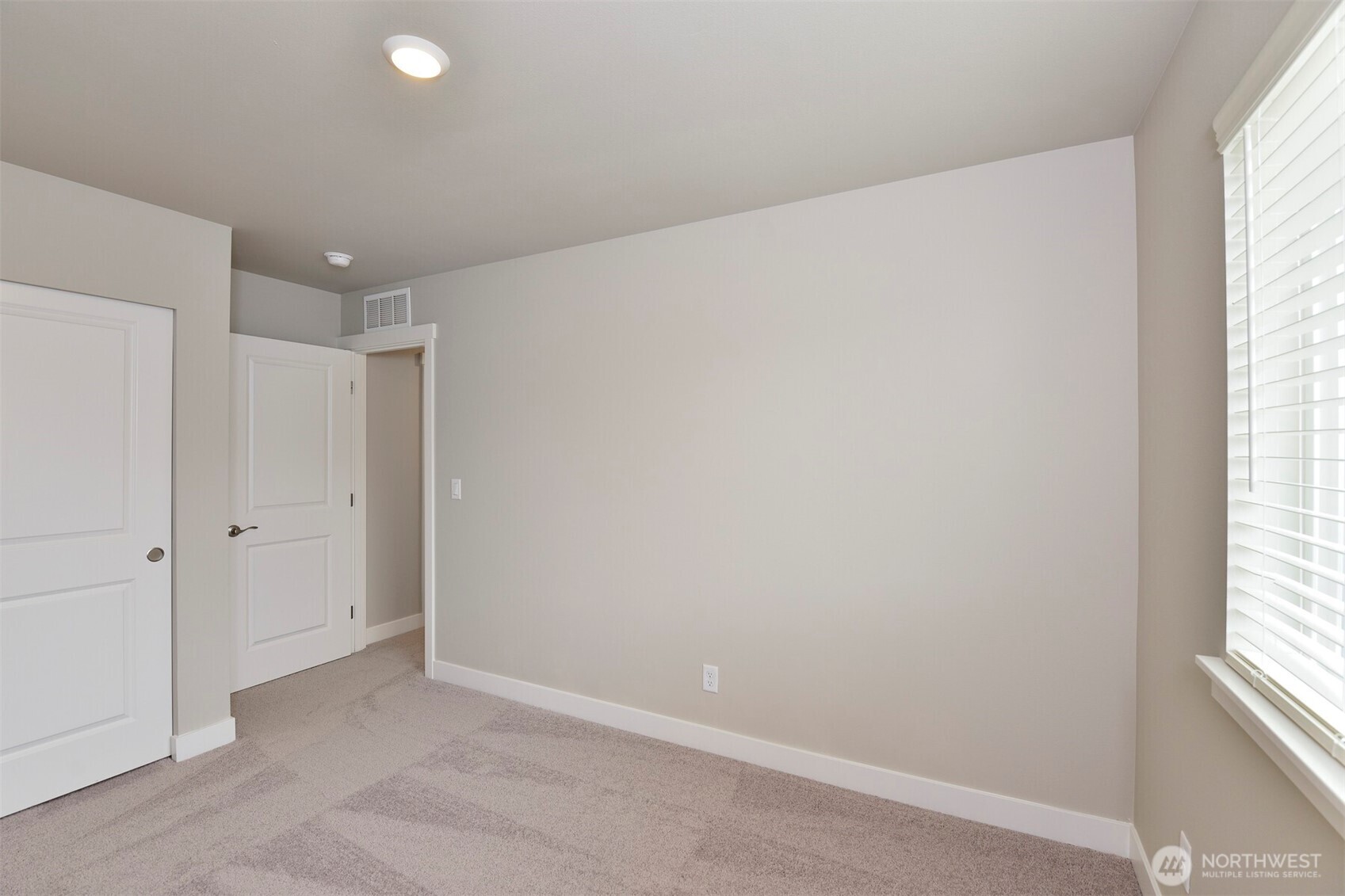 15124 87th Place Property Photo 15