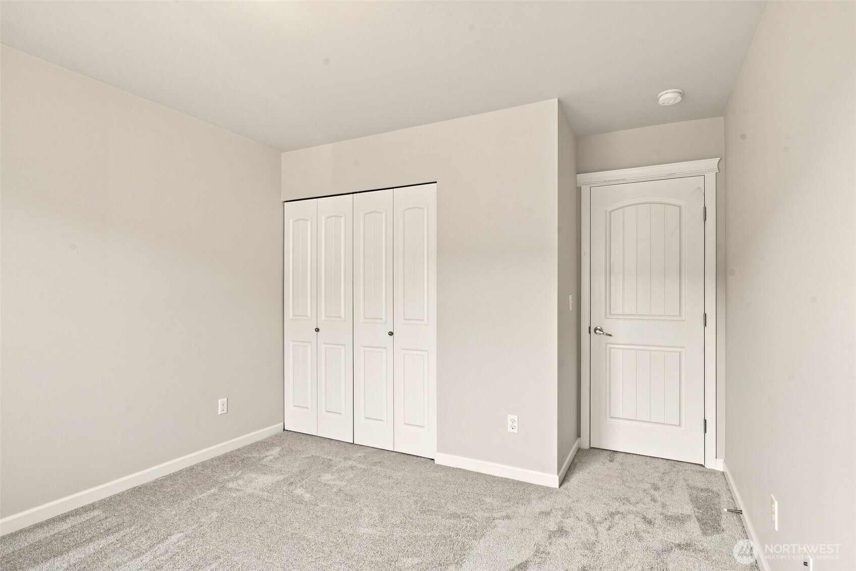 1415 Farina Loop Property Photo 28