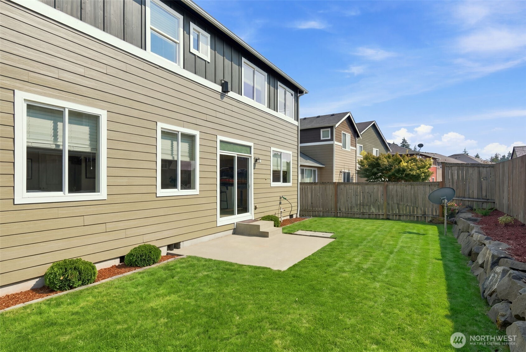 1415 Farina Loop Property Photo 34