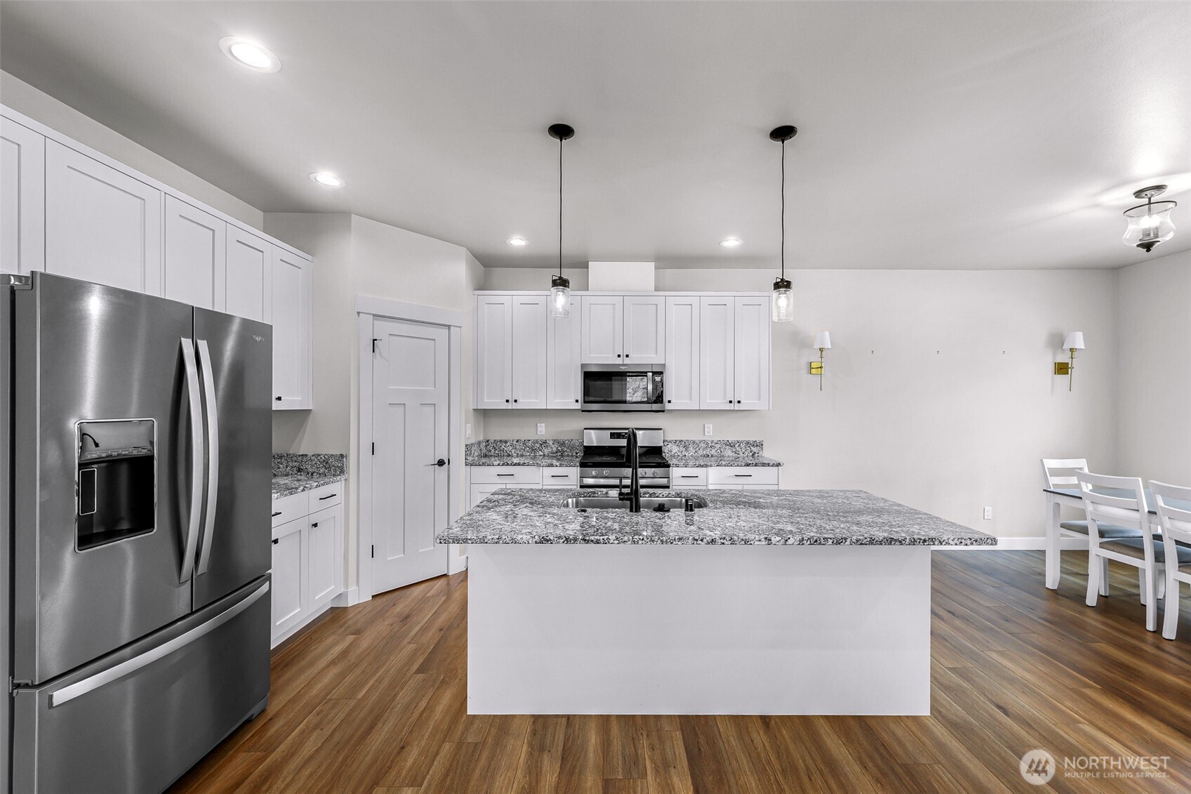 1913 Benjamin Court Property Photo 10