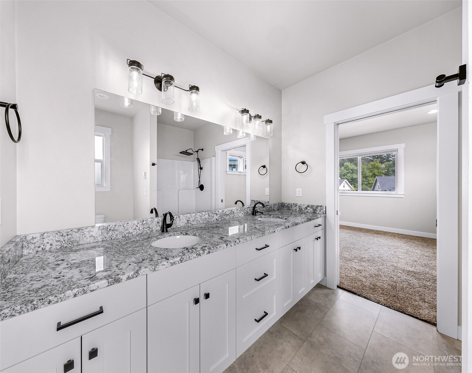 1913 Benjamin Court Property Photo 20
