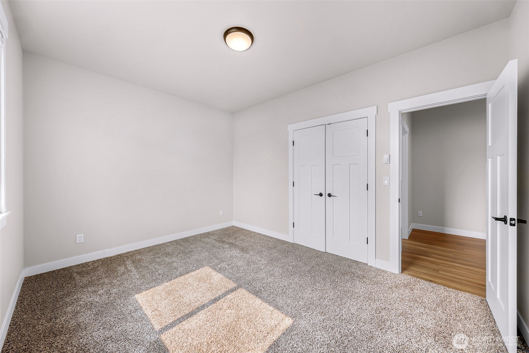1913 Benjamin Court Property Photo 25
