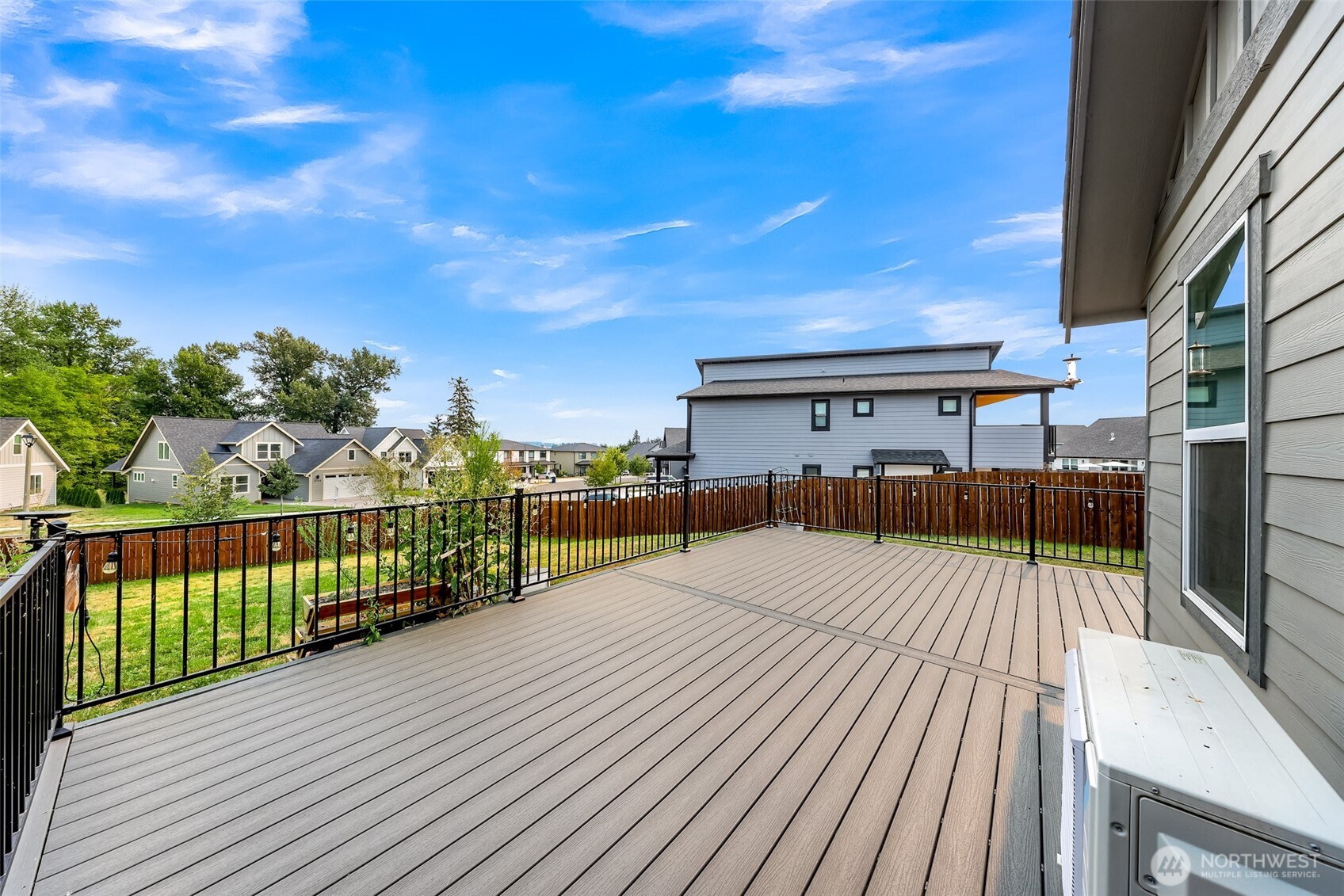 1913 Benjamin Court Property Photo 28