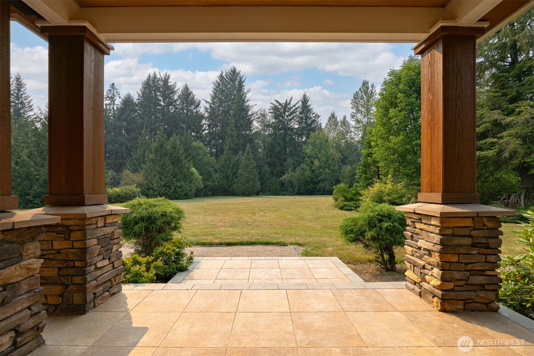 7630 Bear Ridge Way Property Photo 4