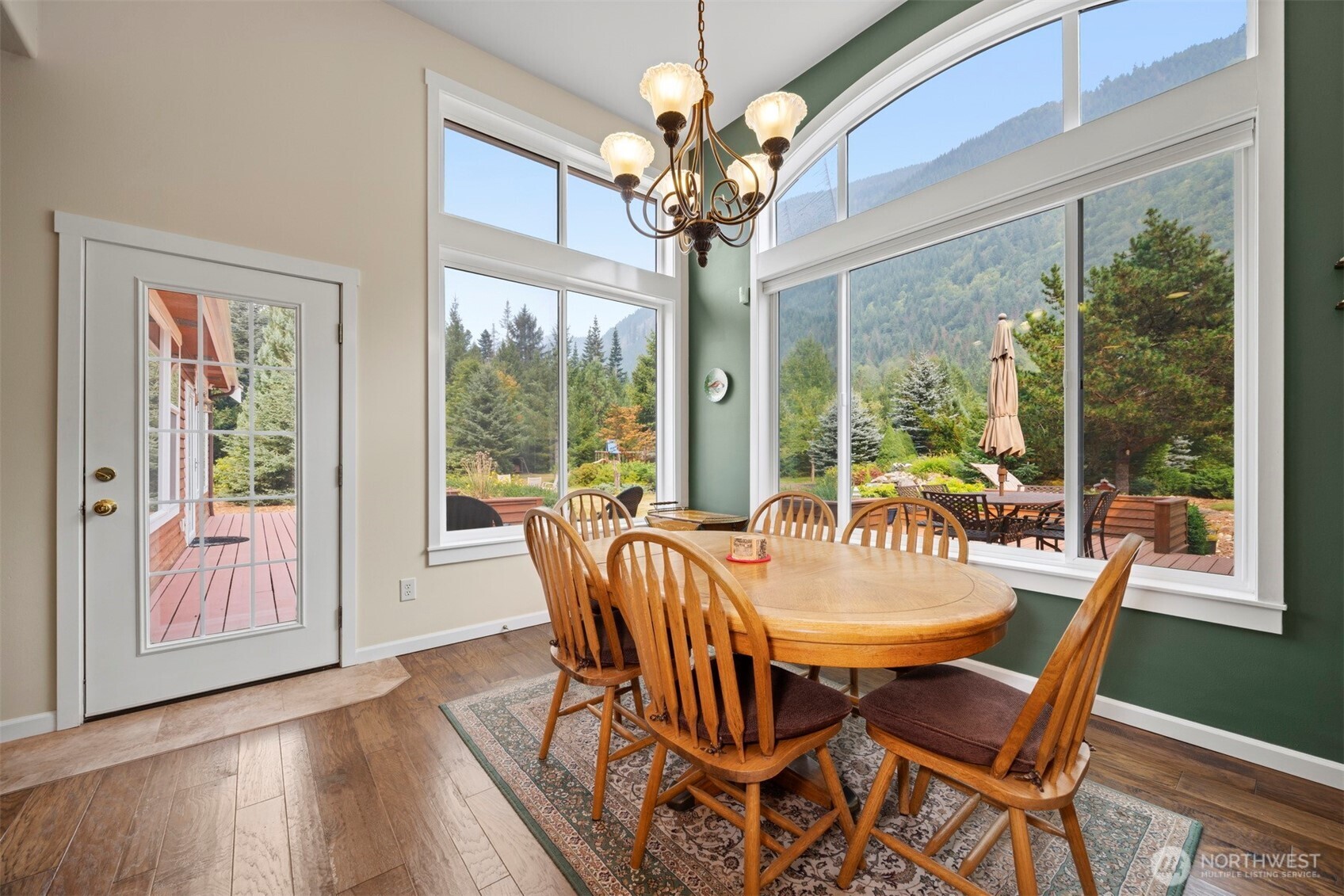 7630 Bear Ridge Way Property Photo 9
