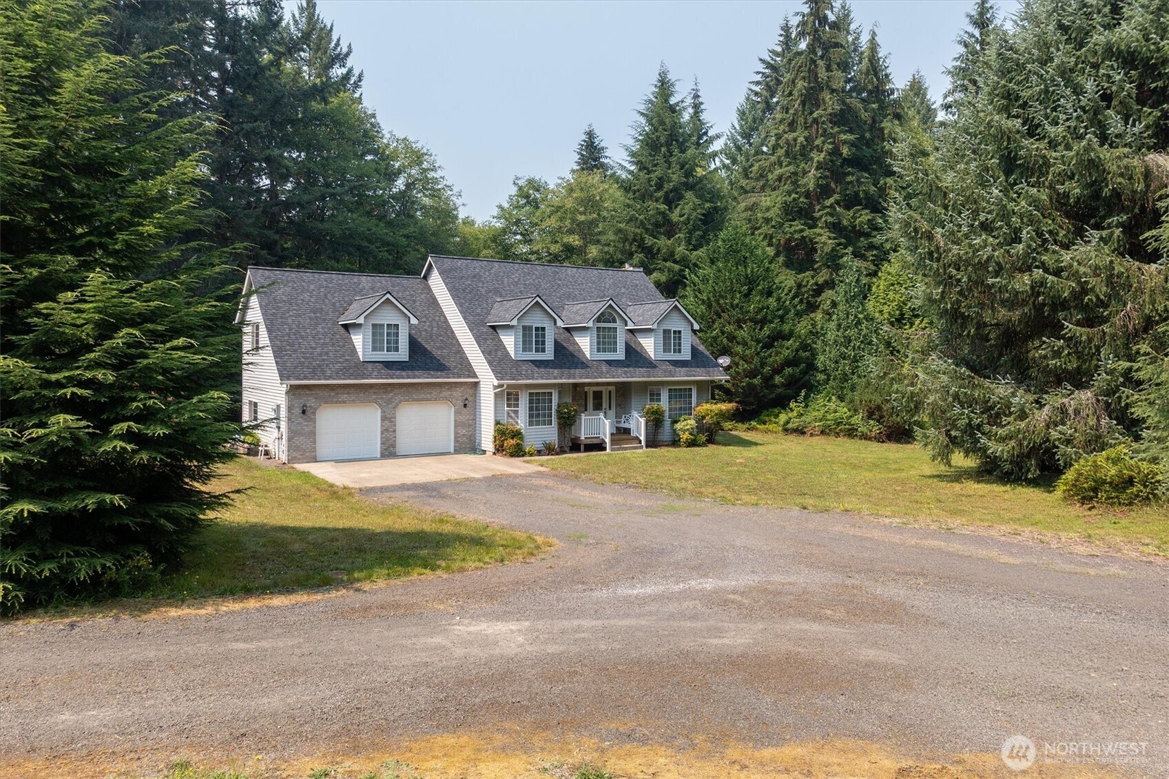 558 Spruce Creek Road Property Photo 1