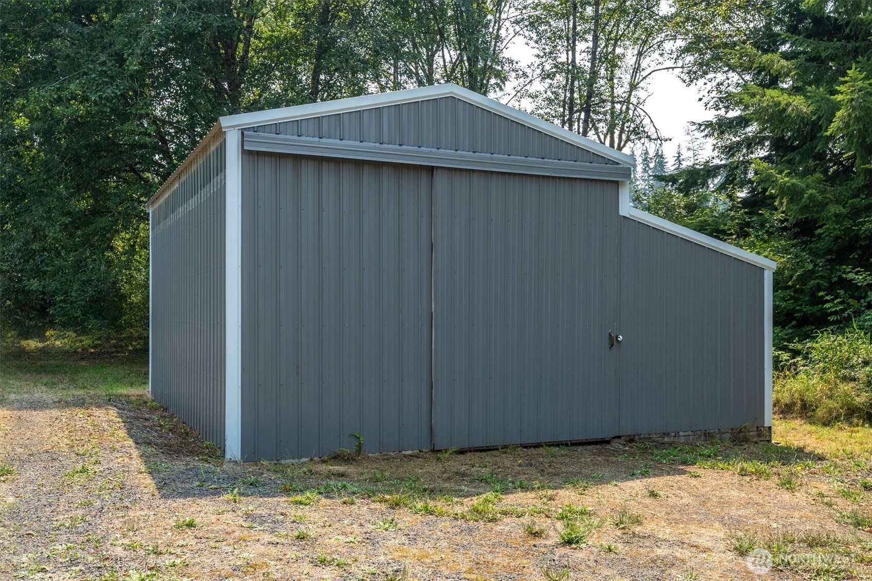 558 Spruce Creek Road Property Photo 32
