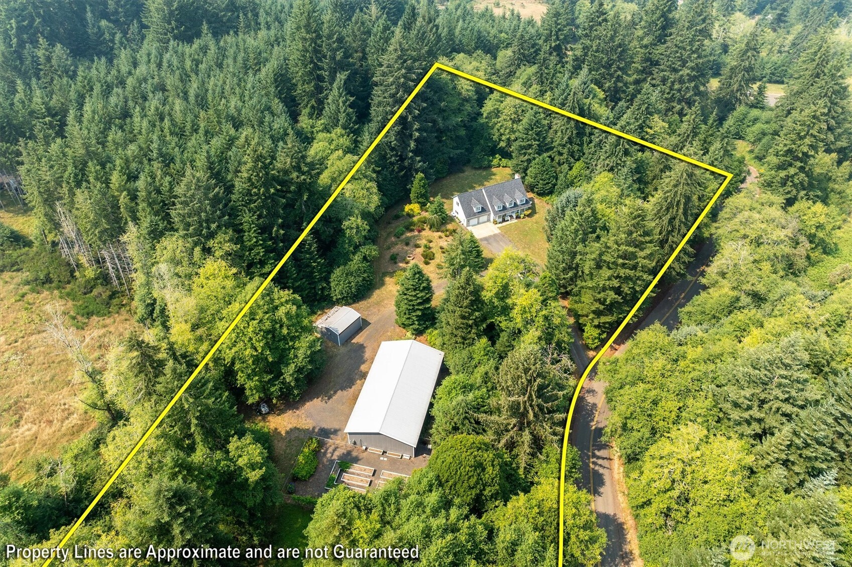 558 Spruce Creek Road Property Photo 37