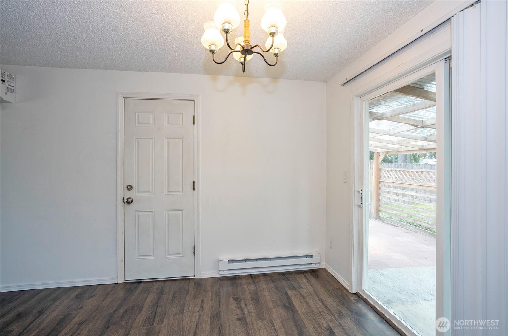 8901 Quinault Loop Property Photo 9