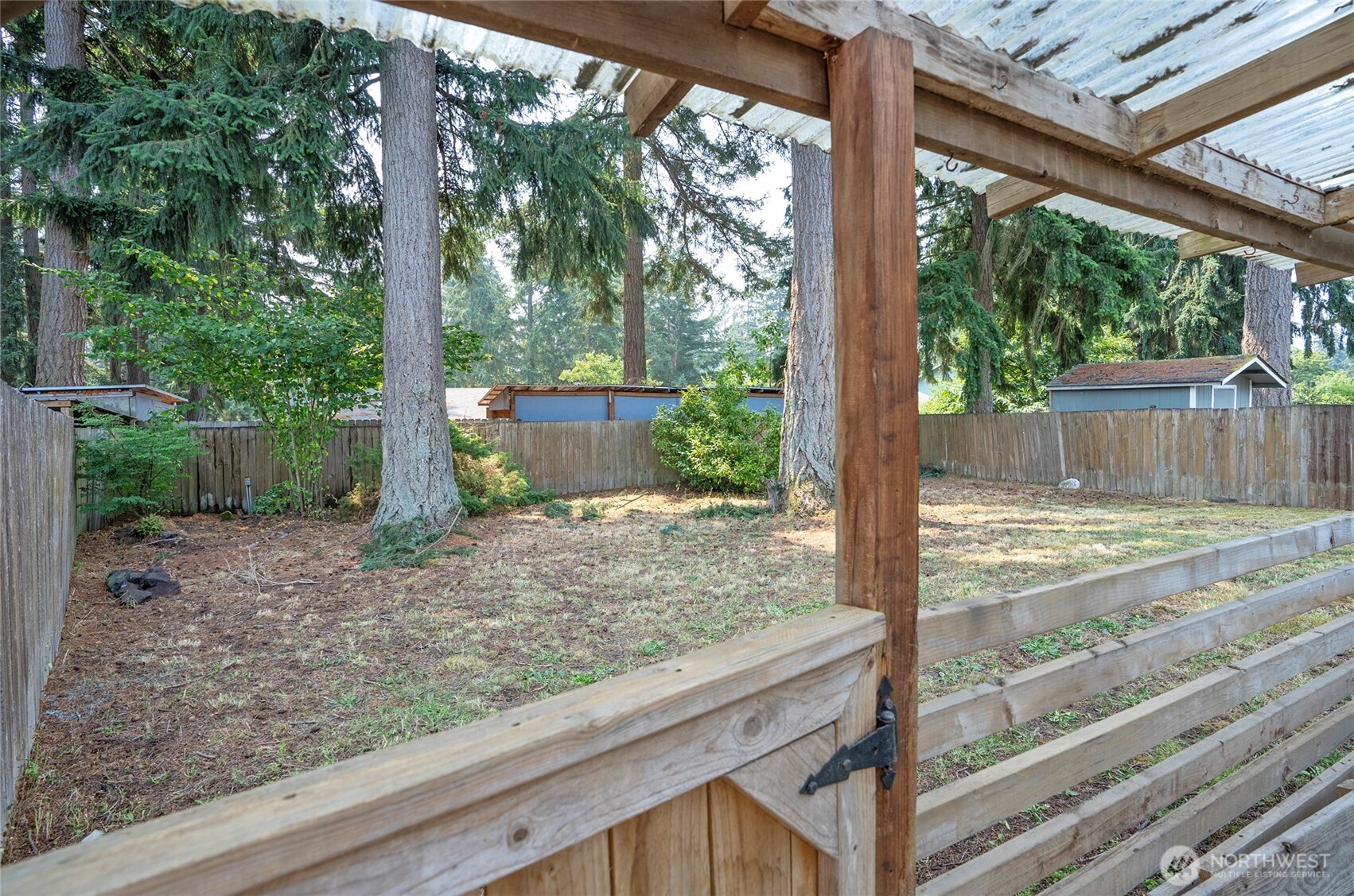 8901 Quinault Loop Property Photo 30