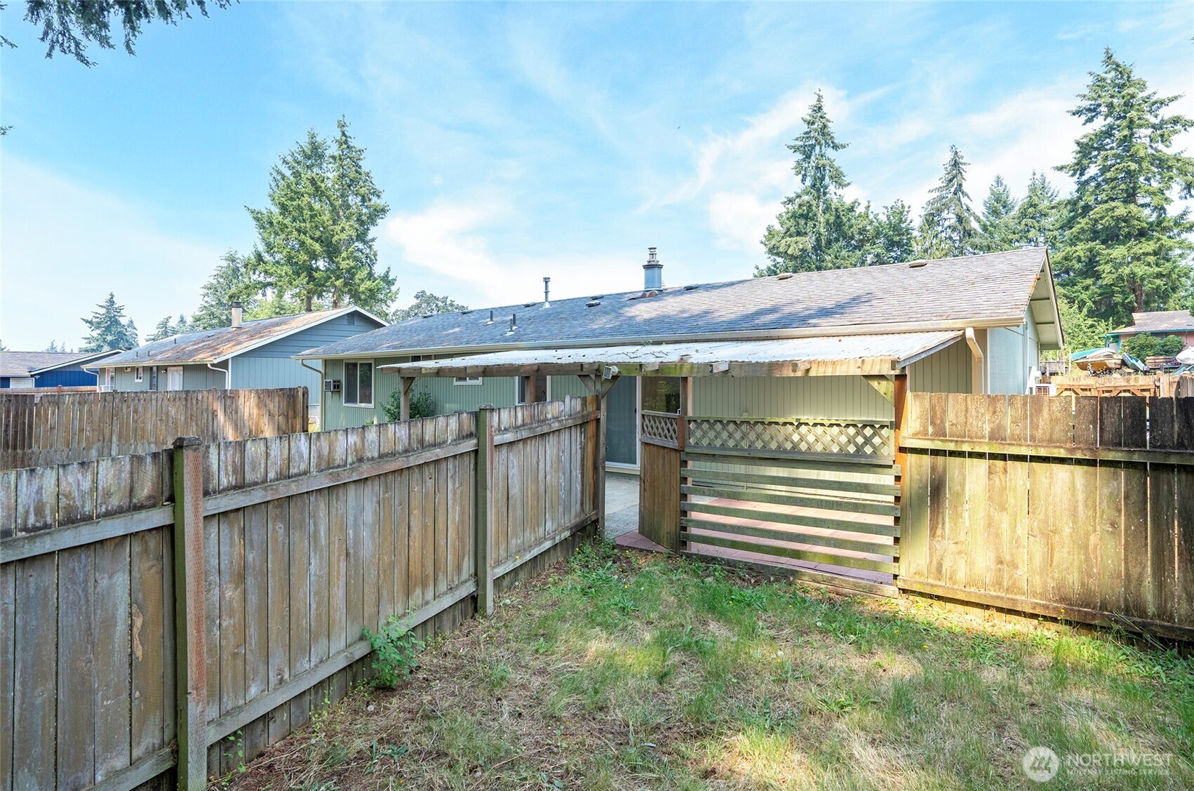 8901 Quinault Loop Property Photo 34