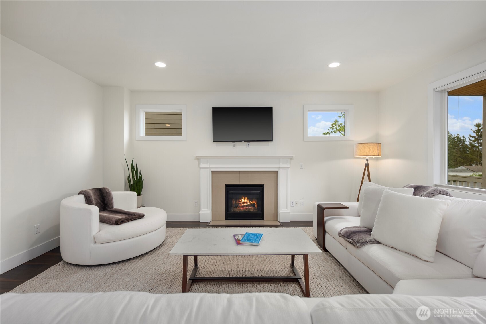 11451 80th Place Property Photo 6
