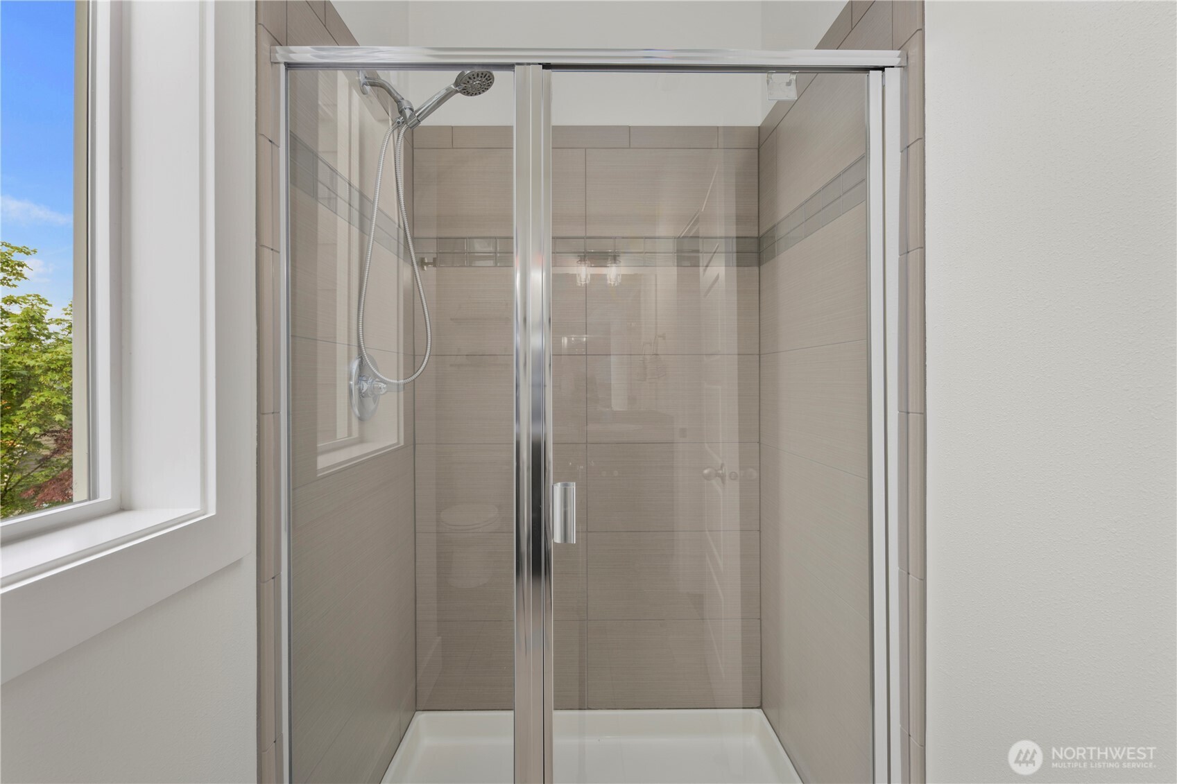 11451 80th Place Property Photo 15
