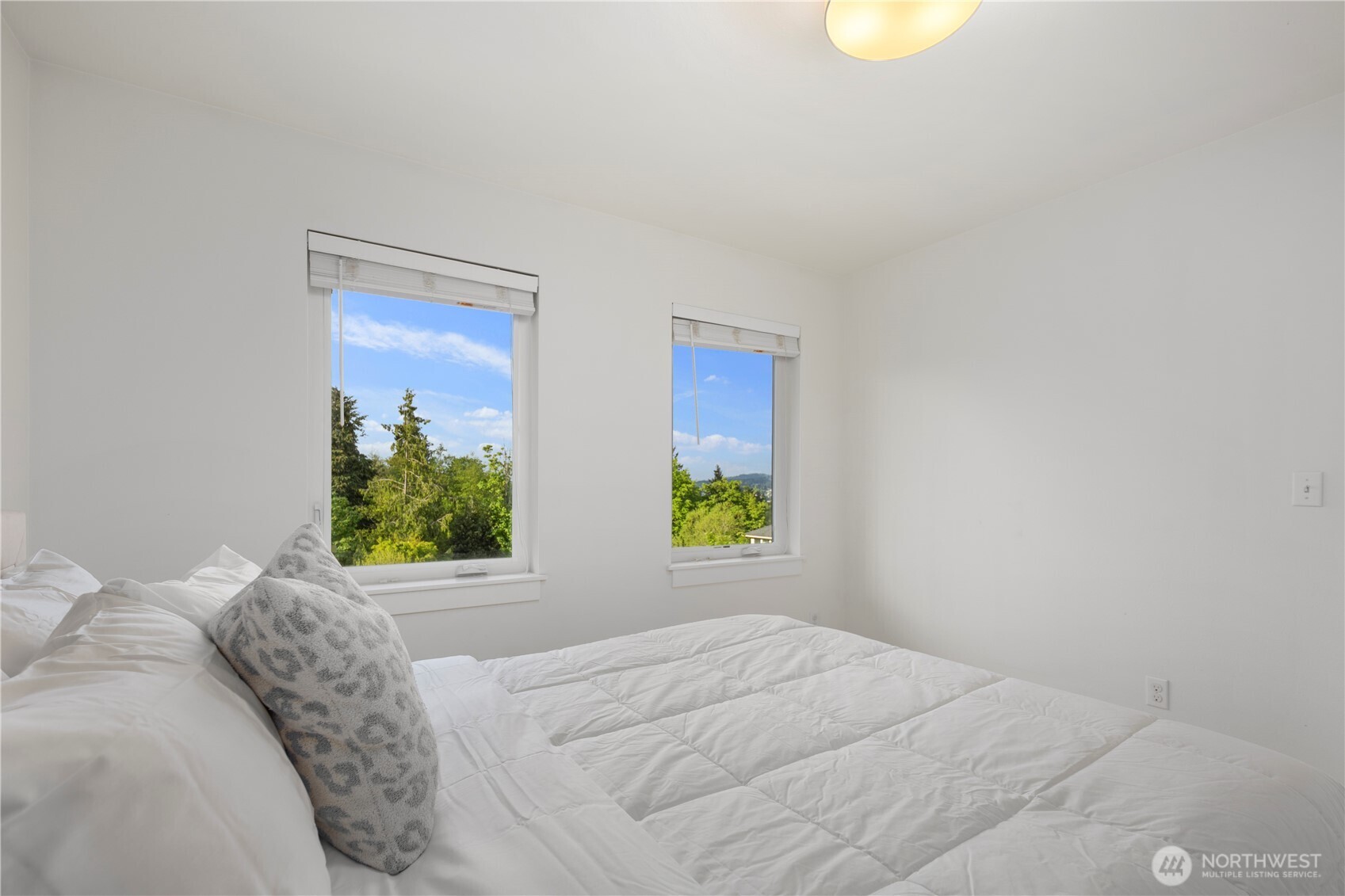 11451 80th Place Property Photo 26