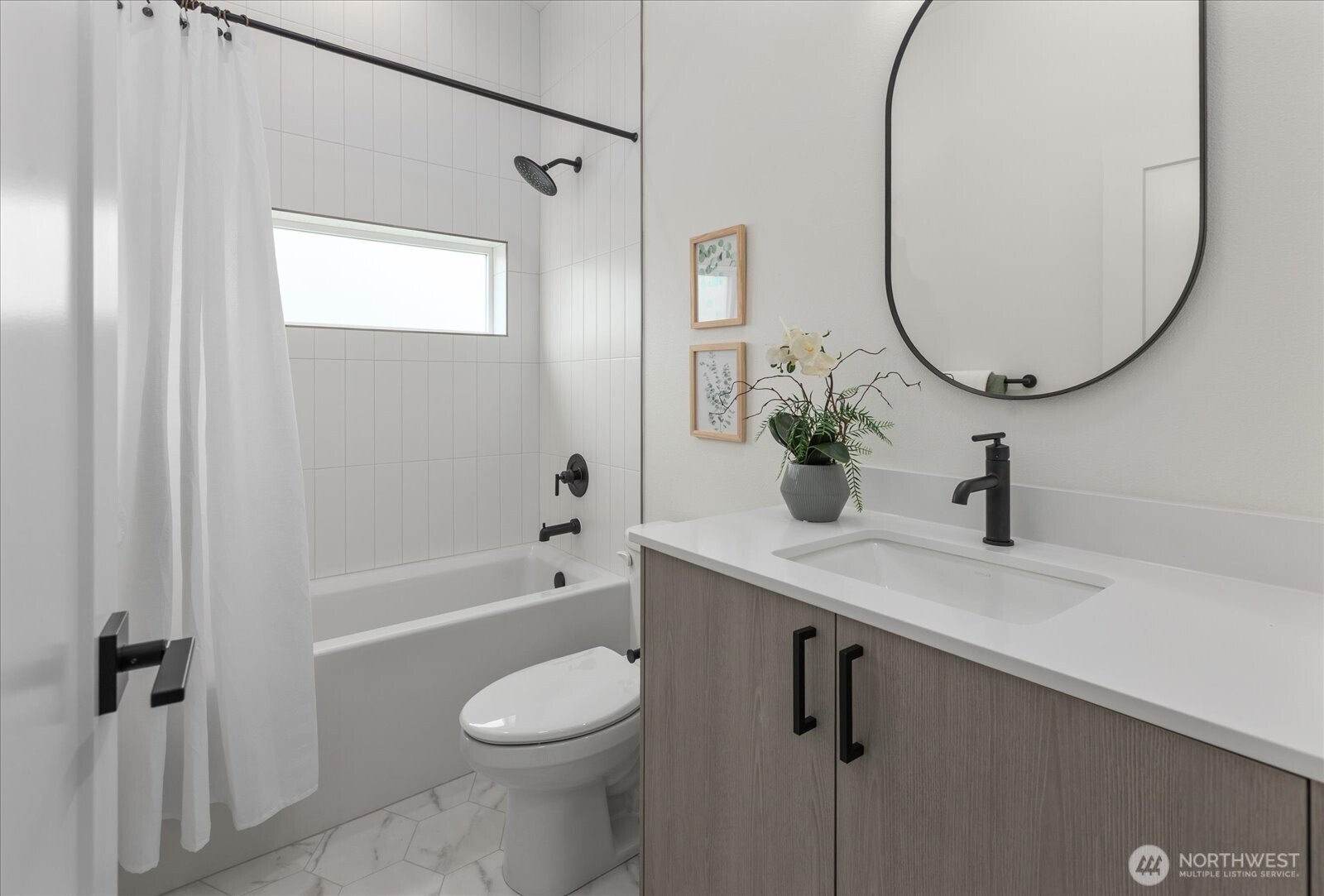 10326 B Ashworth Avenue Property Photo 16